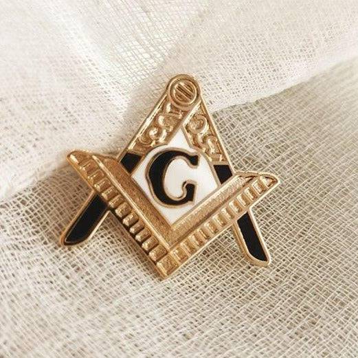 Entered Apprentice Blue Lodge Lapel Pin - Square and Compass G - Bricks Masons