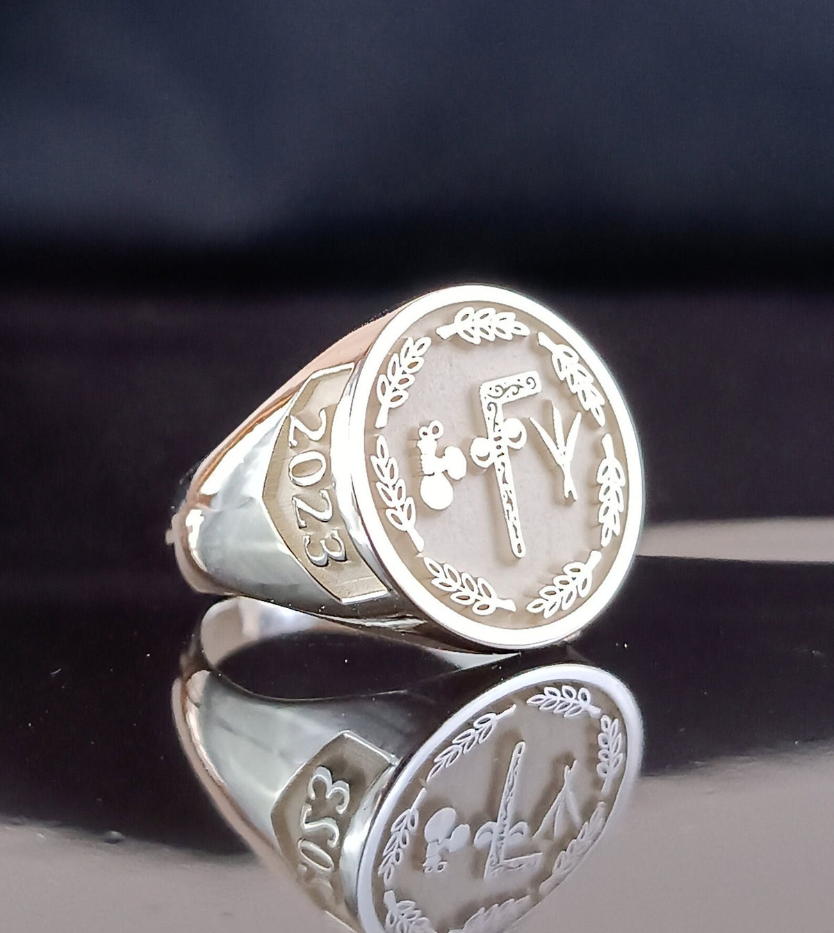 Masonic Ring - Tubalcain With Sprigs of Acacia - Bricks Masons