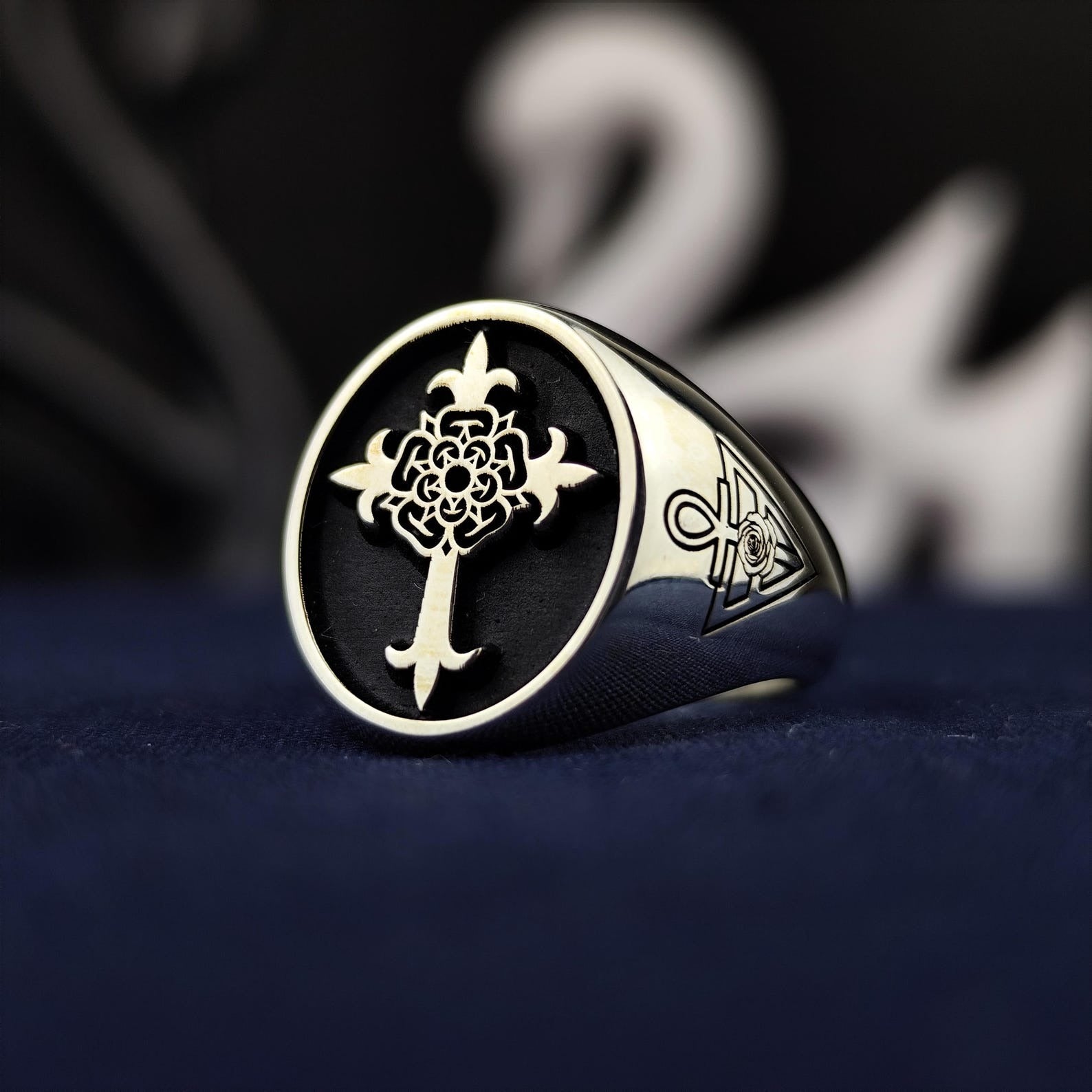 18th Degree Rose Croix Scottish Rite Ring - Cross With Blooming Rose