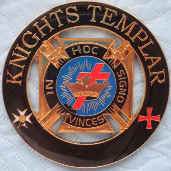 Knights Templar Car Emblem - IN HOC SIGNO VINCES Golden Medallion - Bricks Masons