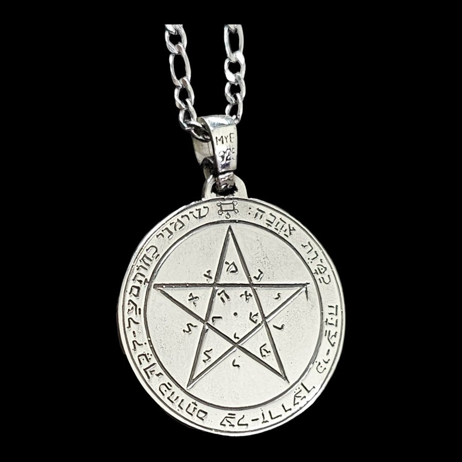 Solomon Pendant First and Second Pentacle consecrated to Venus in Silver 3 Cm 9 Gr 44 Seals of Solomon Art 1591 - Bricks Masons