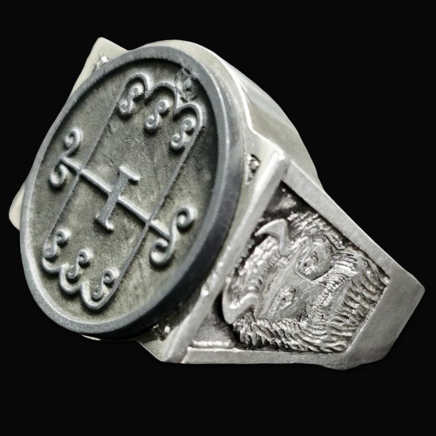 Demon Ring 8 Duke Barbatos 72 Demons Lesser Key of Solomon Goetia In Silver 2.2 cm x 1.8 cm 18 Gr Art 1786 - Bricks Masons