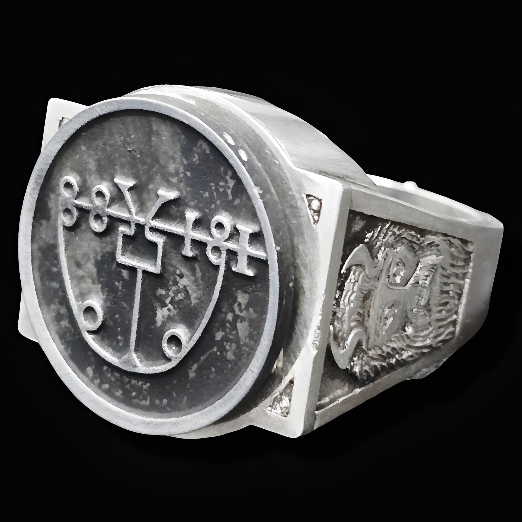 Demon Ring 14 MARQUIS LERAJE 72 Demons Lesser Key of Solomon Goetia In Silver 2.2 cm x 1.8 cm 18 Gr Art 1792 - Bricks Masons