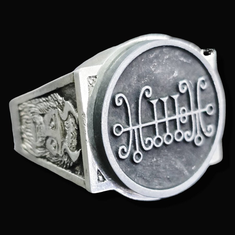 Demon Ring 19 DUKE SALLOS 72 Demons Lesser Key of Solomon Goetia In Silver 2.2 cm x 1.8 cm 18 Gr Art 1797 - Bricks Masons