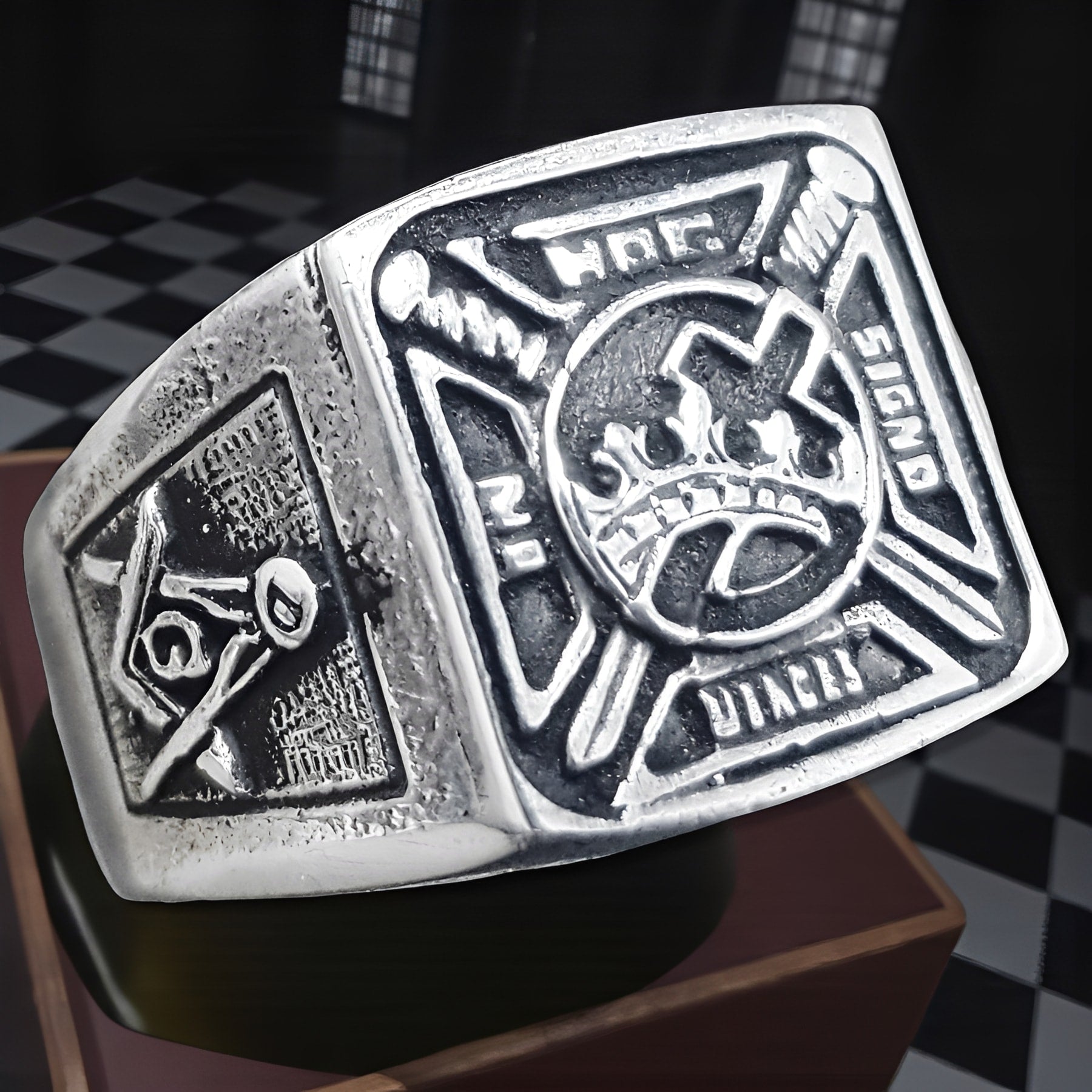 Masonic Ring In Hoc Signo Vinces in Silver 1.5 cm 9 gr Art 308 - Bricks Masons