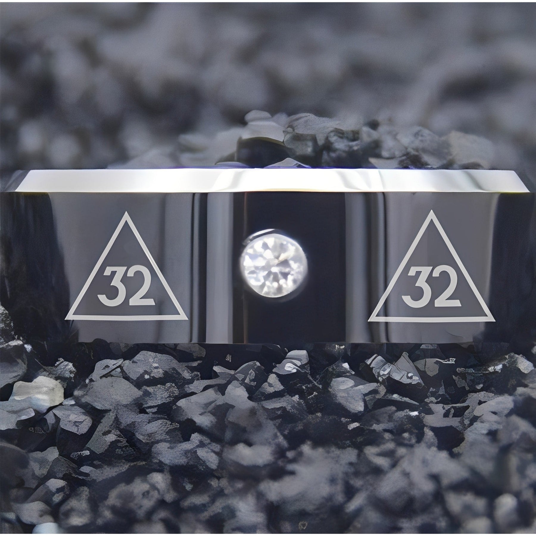 Ring des 32. Grades des Schottischen Ritus – Schwarzsilberner Ring mit abgeschrägter Kante und Zirkonia-Stein