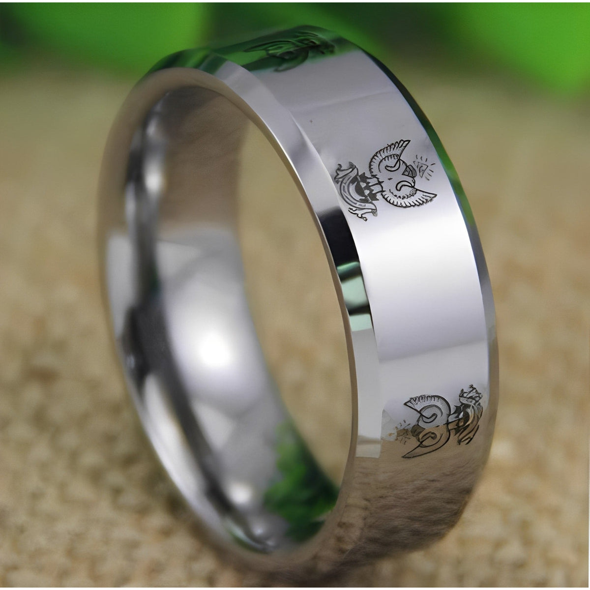 Anillo de rito escocés de grado 33 - Wings Up, bisel plateado, tungsteno, personalizable