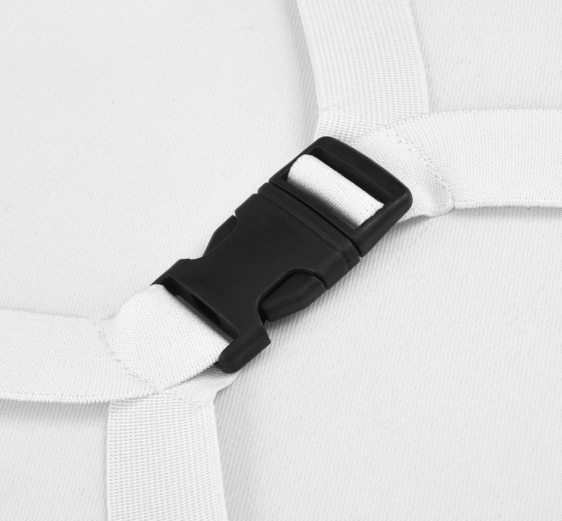 Universal Chain Collar Case - White Leather Round Shaope With Different Materials - Bricks Masons