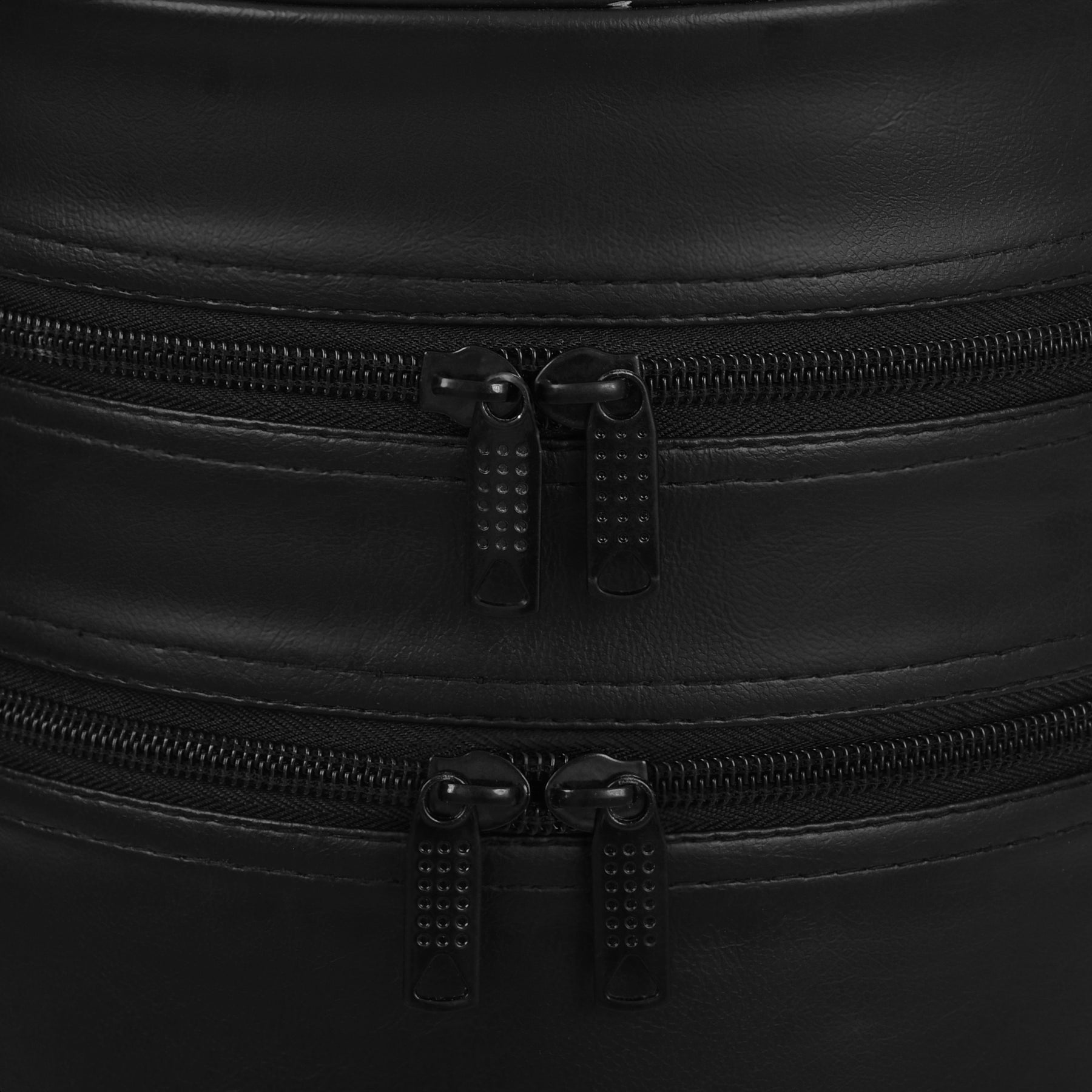 Masonic Fez Case - Imitation Black Leather With Silver Solid Handle & 2 Compartments - Bricks Masons