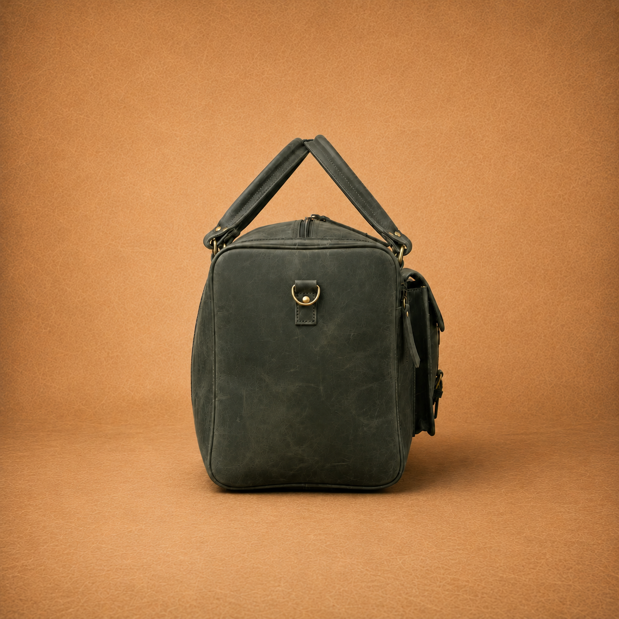 Past Master Blue Lodge Travel Bag - Crazy Horse Leather With Multiple Zipper Pockets
