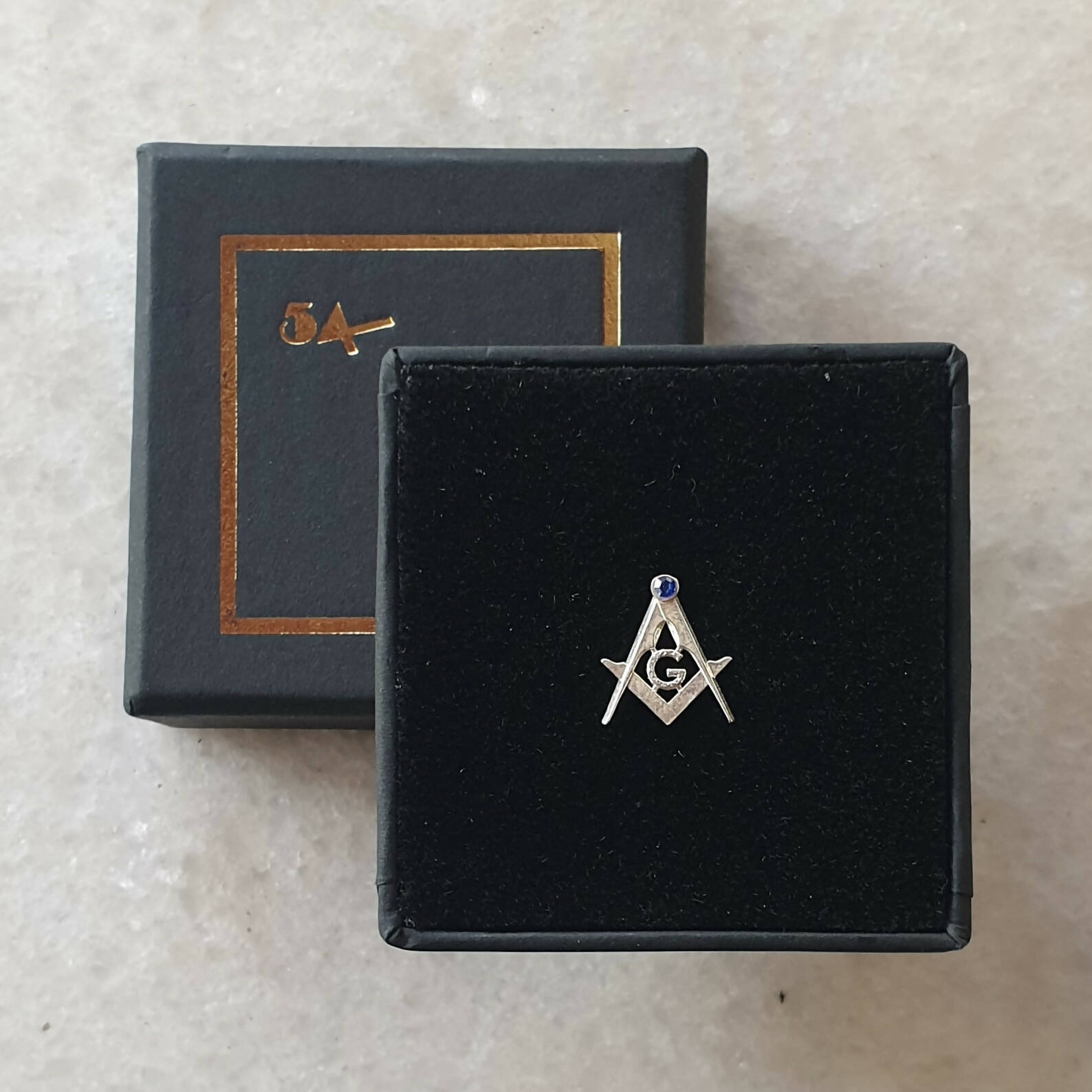 Master Mason Blue Lodge Lapel Pin - Square & Compass G - Bricks Masons