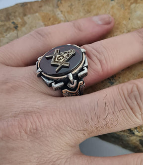 Master Mason Blue Lodge Ring - Sterling Silver Masonic Garnet Zircon - Bricks Masons