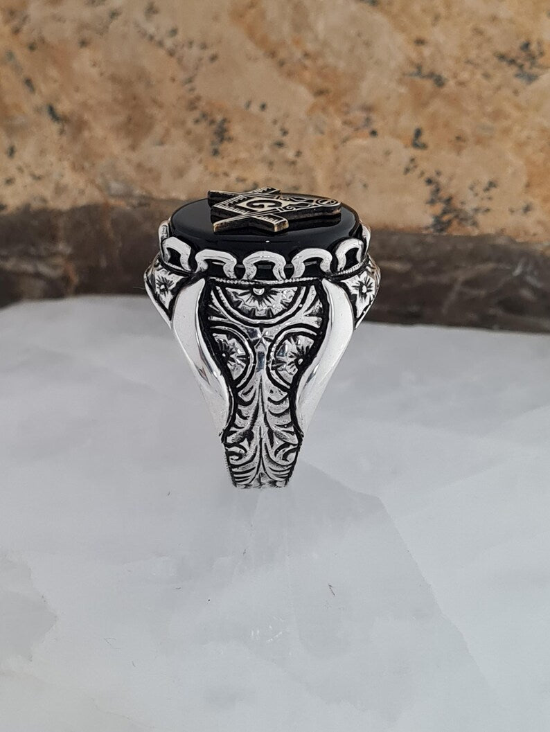 Master Mason Blue Lodge Ring - Black Onyx Freemason Symbol - Bricks Masons