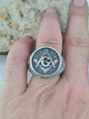 Master Mason Blue Lodge Ring - Square and Compass - Bricks Masons