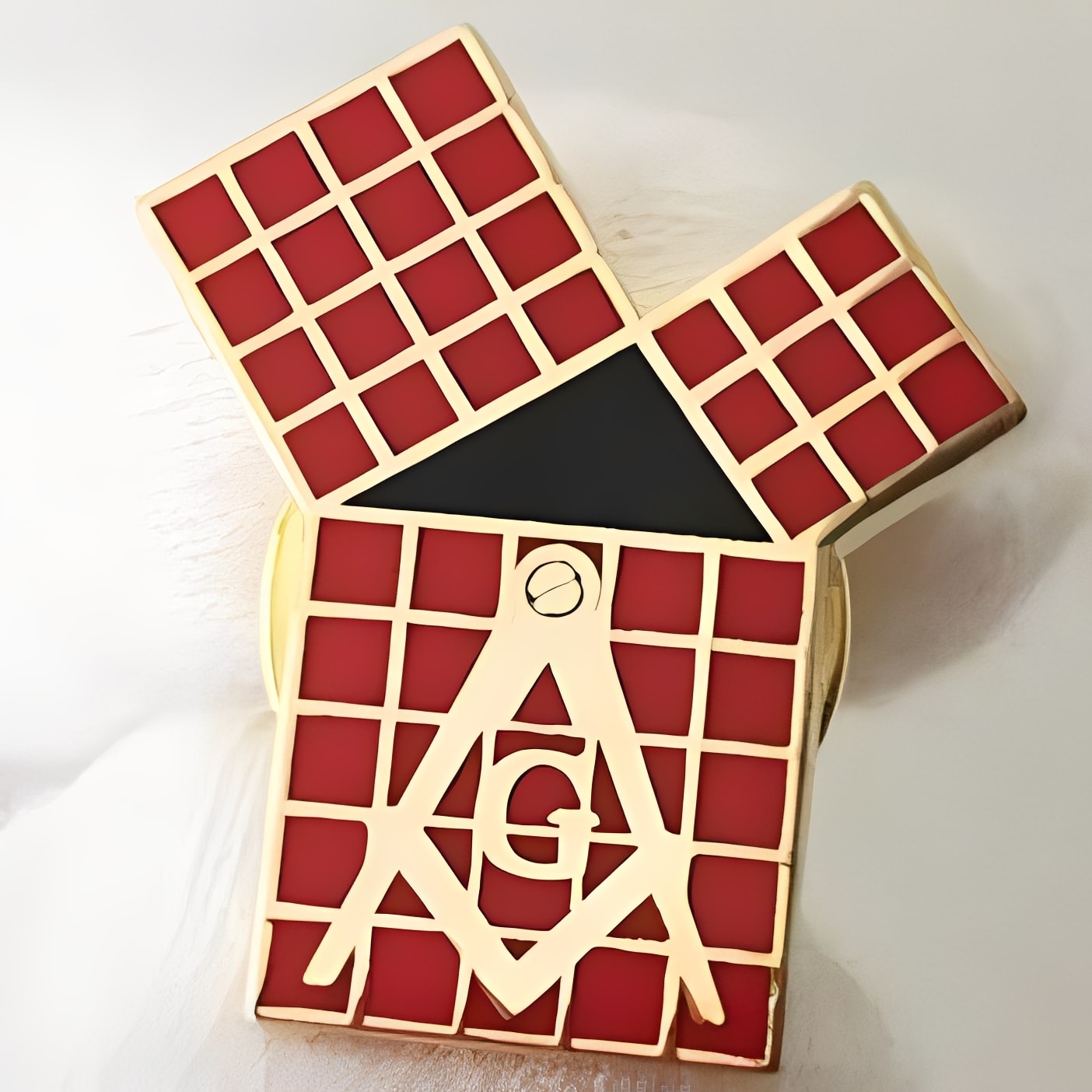 Master Mason Blue Lodge Lapel Pin - The 47th Problem OF Euclid With Square & Compass - Bricks Masons