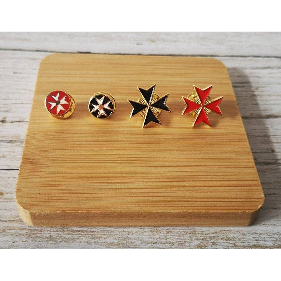 Order Of Malta Lapel Pin - Red Cross