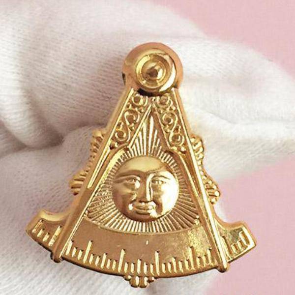 Past Master Blue Lodge Lapel Pin - Sun - Bricks Masons