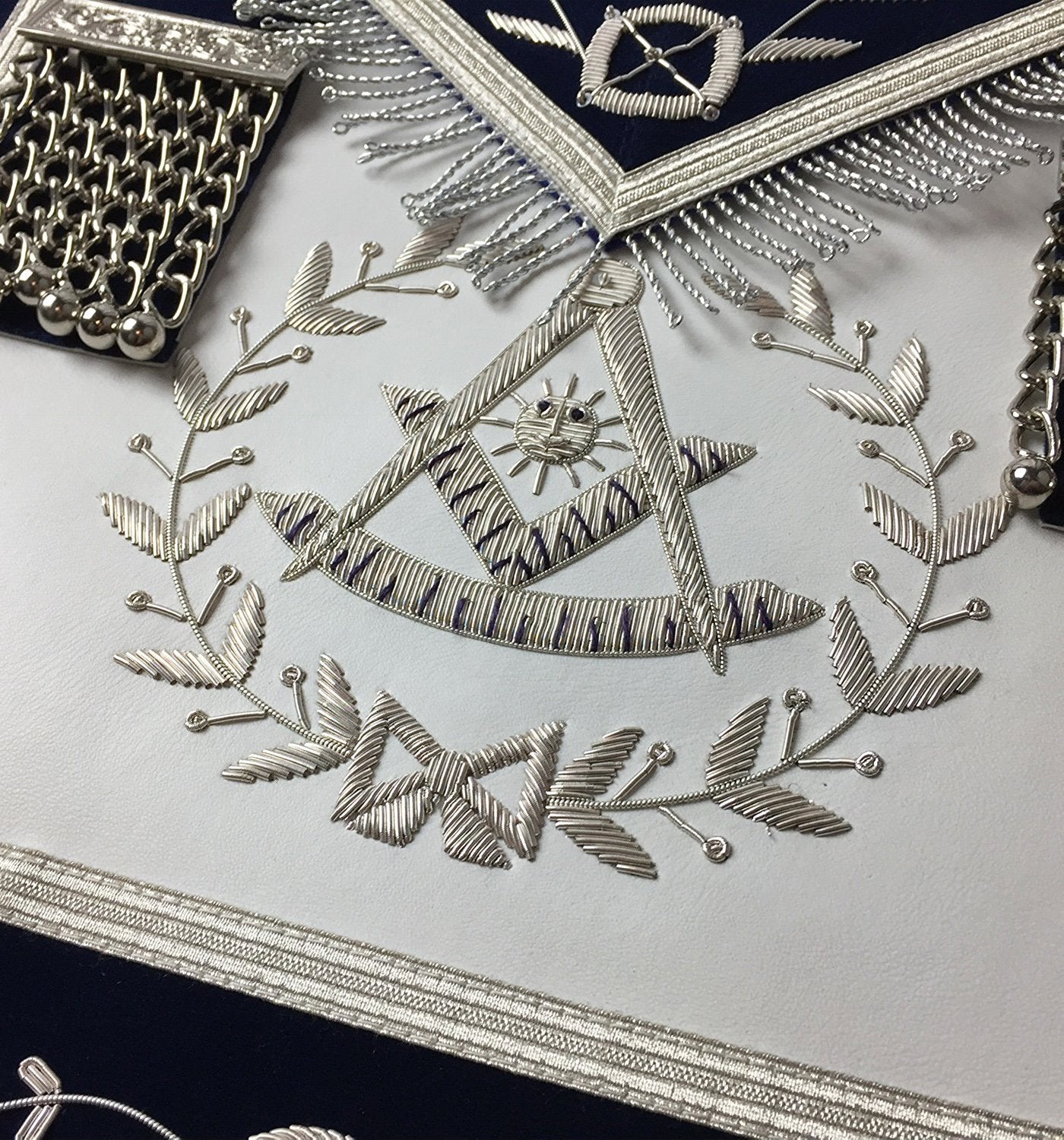 Past Master Blue Lodge Apron - White & Navy Blue Velvet - Bricks Masons