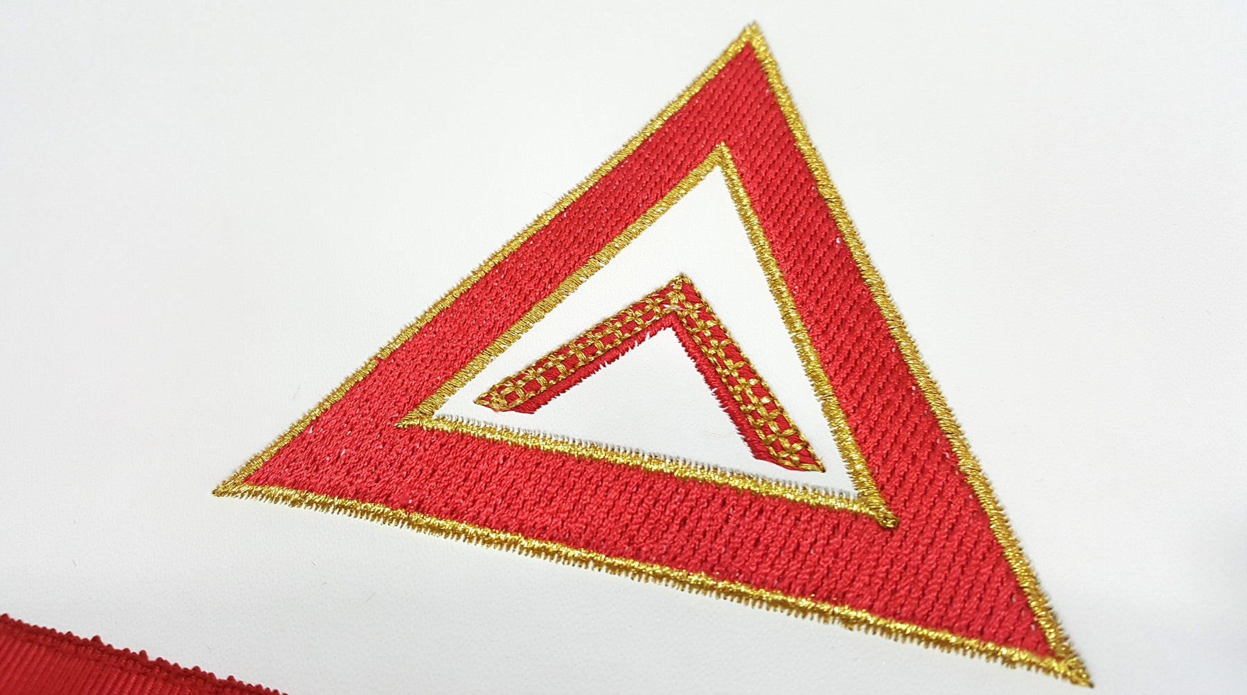 Worshipful Master Chapter Apron - Red Machine Embroidery - Bricks Masons