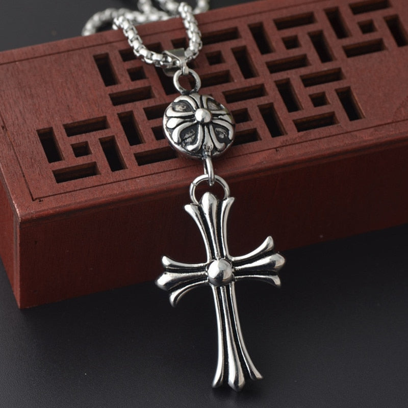 Knights Templar Commandery Necklace - Medieval Iron Cross | Bricks Masons