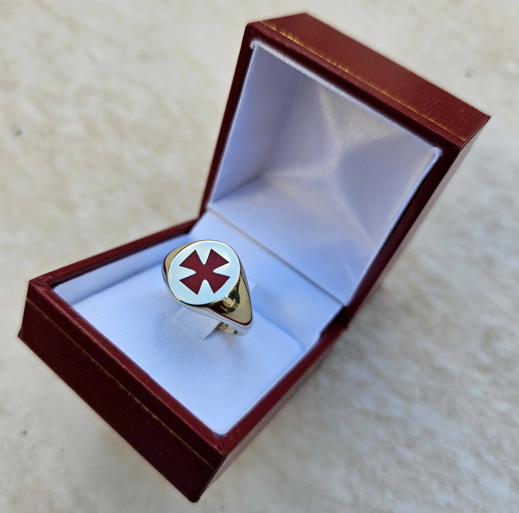 Knights Templar Commandery Ring - 9K Gold With Red Enamel - Bricks Masons