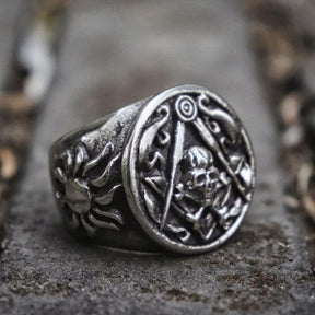 Skull Cross Bones and Compass with Silver Motif Masonic Ring - Bricks Masons