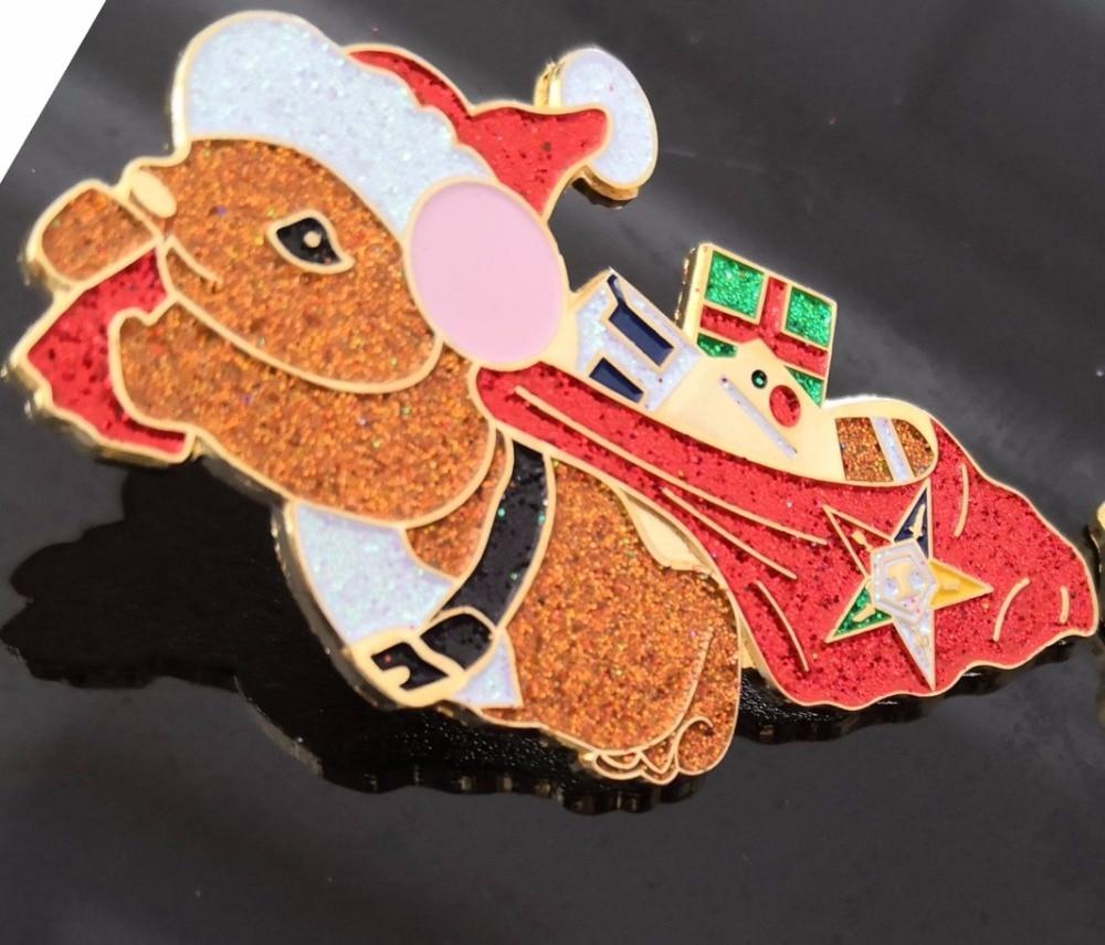 Eastern Star OES Christmas Lapel Pin - Bricks Masons